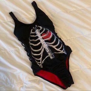Hot Topic Size Small Onepiece Rib Cage Swimsuit 🥀